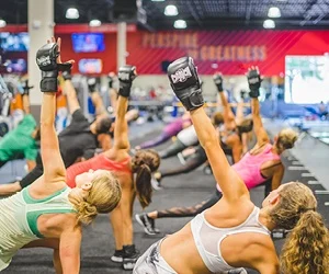 CR006COM2LP_HIITZone_11.184