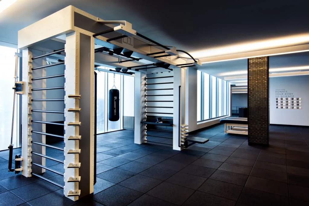 Equinox_ClubPage_Spaces_DT_RiverOaks_3200x2133_____4-min